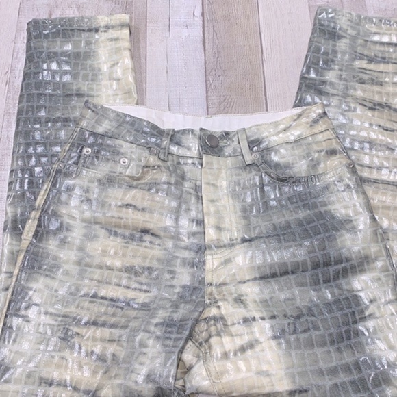 ASOS snakeskin green pants size 25 - Picture 5 of 8